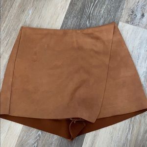 skort